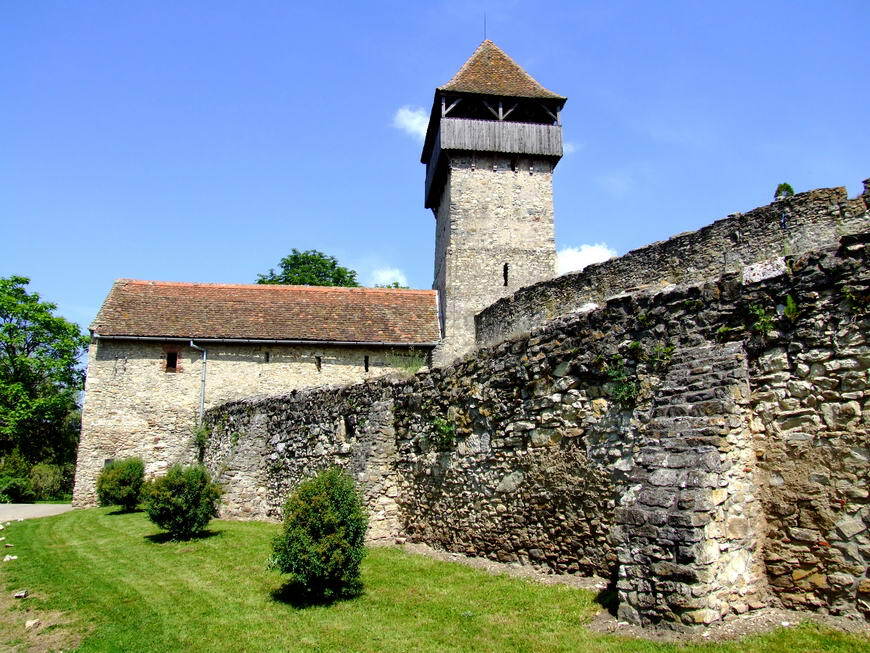 Fortified Church Câlnic